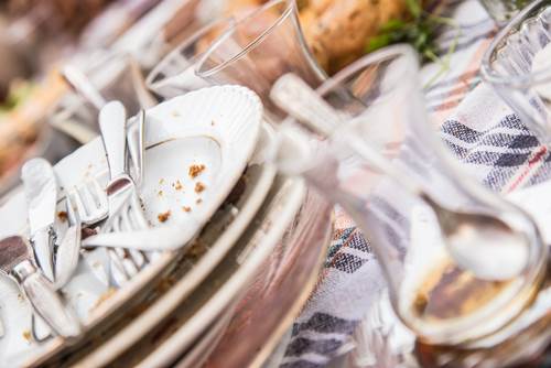 Thanksgiving Etiquette Dirty Dishes